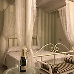 Ca' Del Conte - Maison De Charme B&B 4*