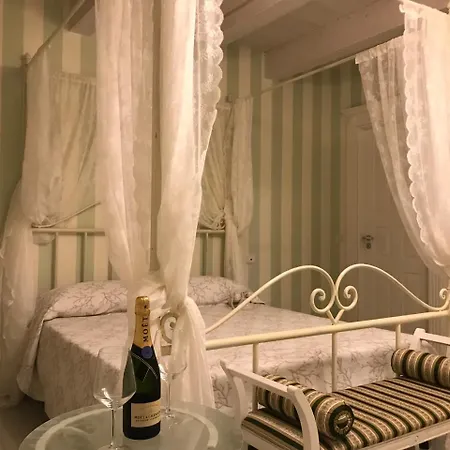 Bed & Breakfast Ca' Del Conte - Maison De Charme 3*